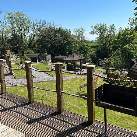 Pods At Broadway Villa Laugharne Exterior photo